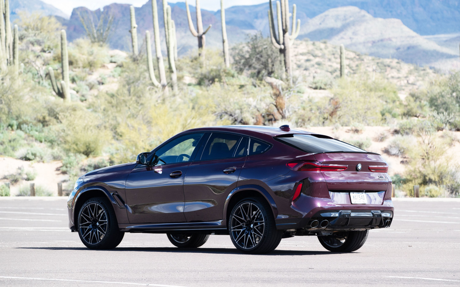 Comparison - BMW X6 M Competition 2020 - vs - Jeep Grand Cherokee SRT ...